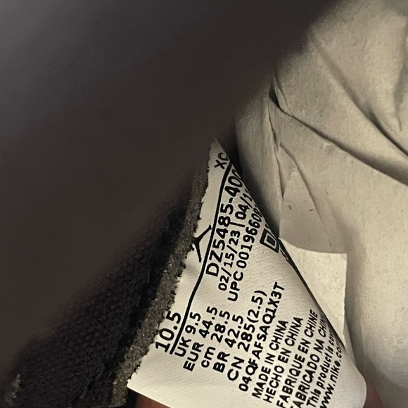 AIR JORDAN RETRO 1 UNC Size 10.5 - Picture 6 of 7